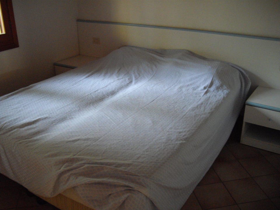 1. Schlafzimmer Belvedere Pineta Camping Village