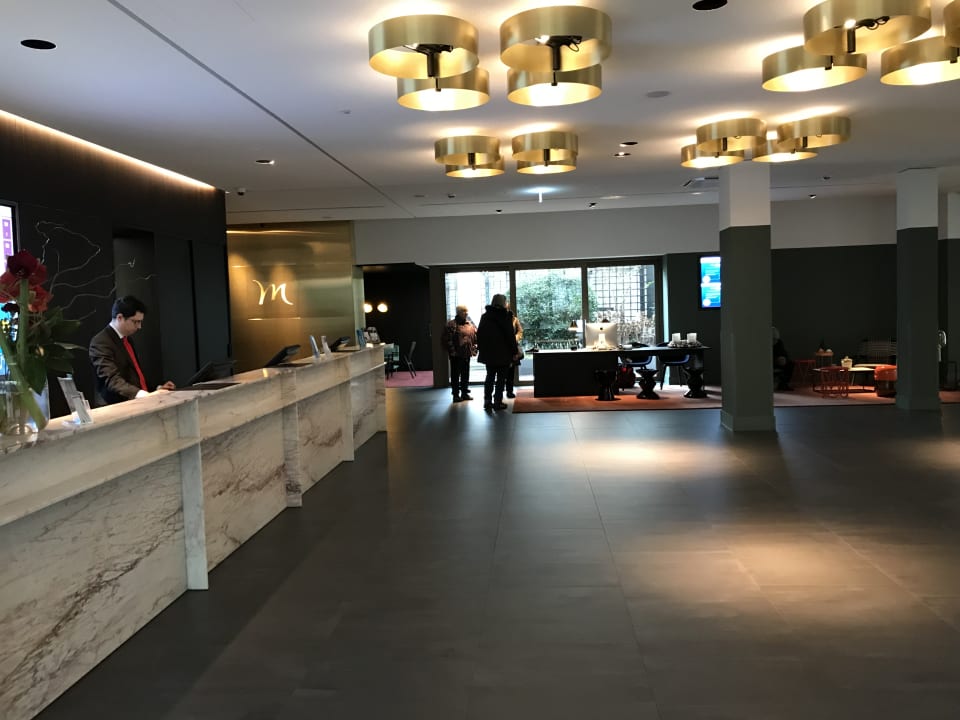 Lobby Mercure Hotel Wiesbaden City