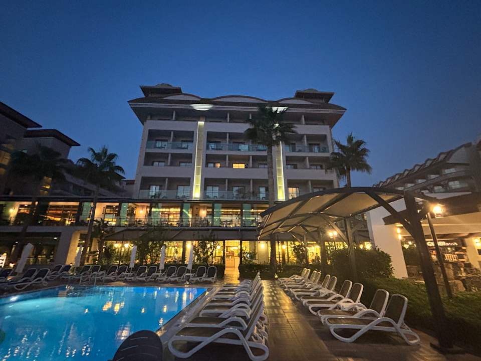 Außenansicht Aydinbey Kings Palace & Spa