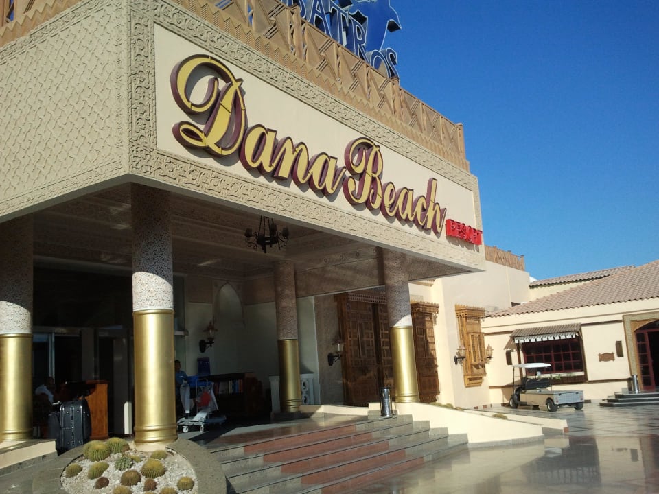 Eingang Pickalbatros Dana Beach Resort - Hurghada