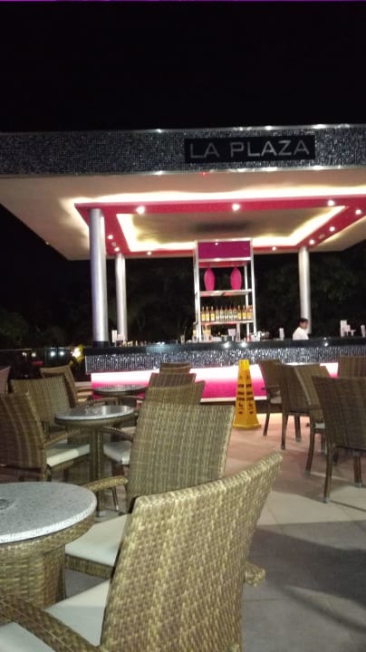 Zweite Bar an der Animation Hotel Riu Playacar