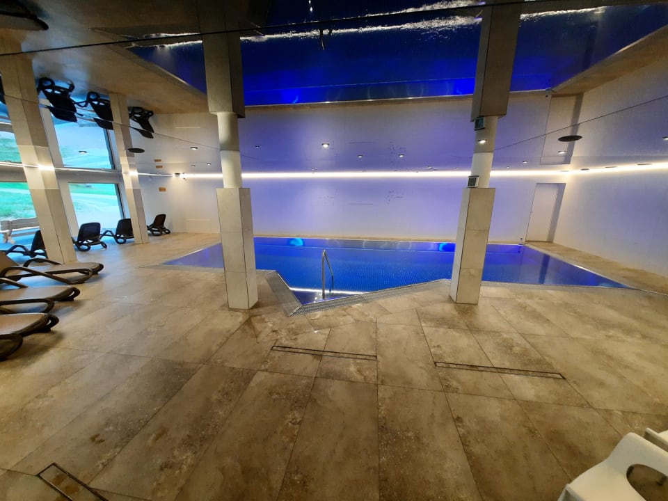 Pool Hotel Schöne Aussicht