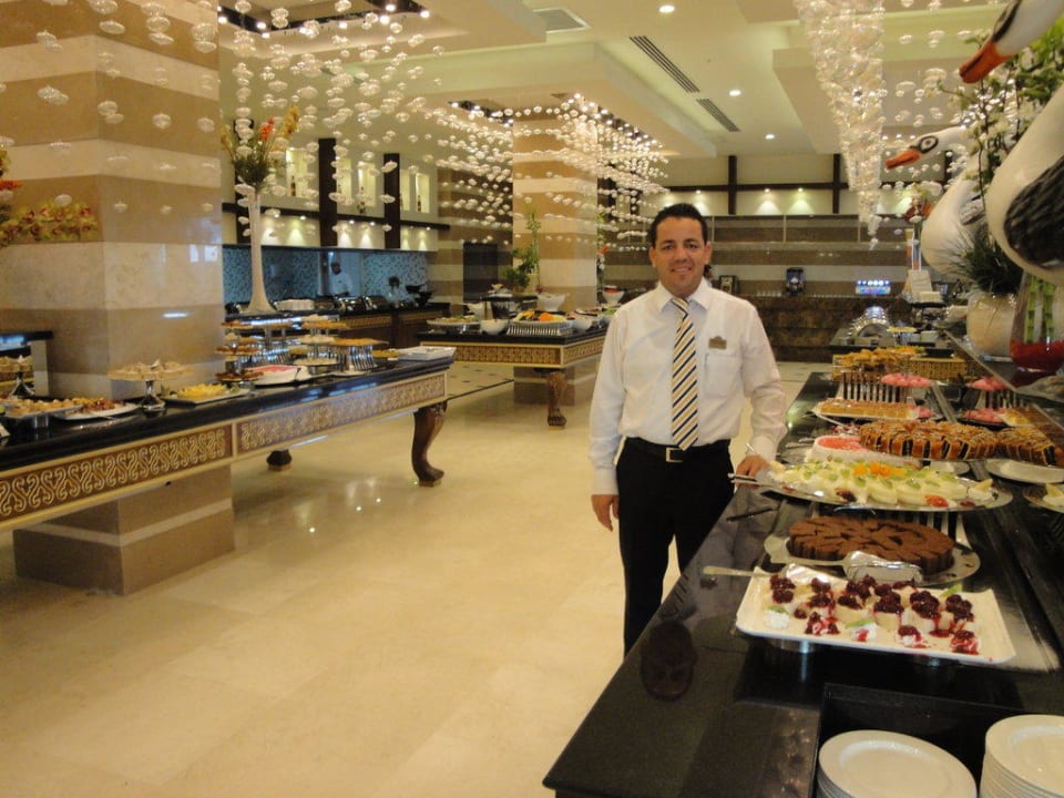 Unser lieber Ahmet und Chefkoch Dogan Diamond Excellence Resort & Spa