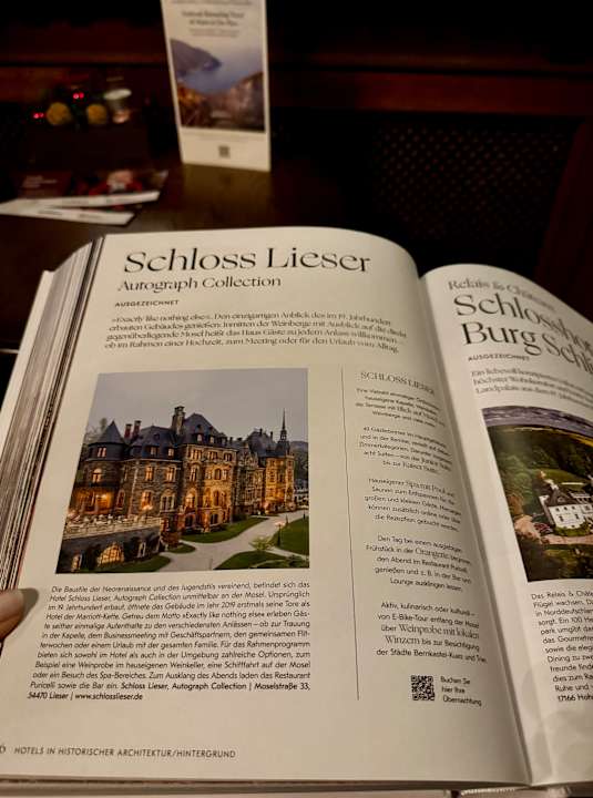 Sonstiges Schloss Lieser, Autograph Collection