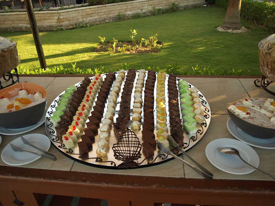 Deser Arabia Azur Resort