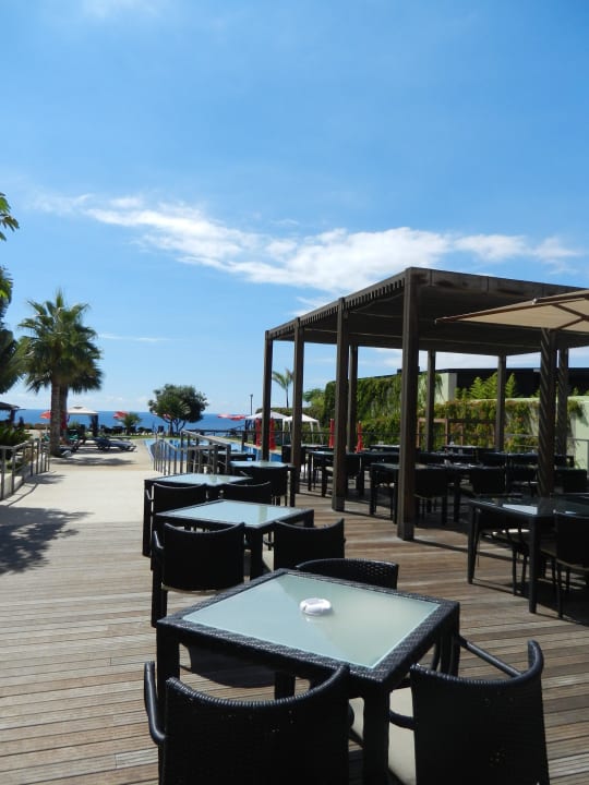 Der Aussenbereich des Restaurants Hotel Golden Residence