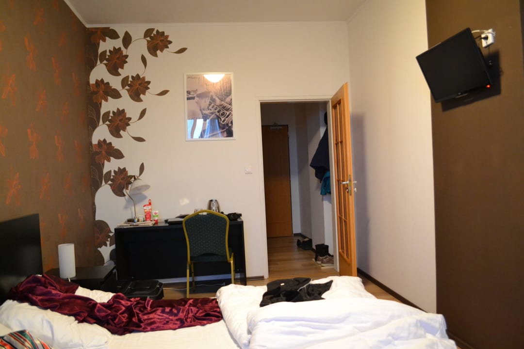 Zimmer Hotel Modena
