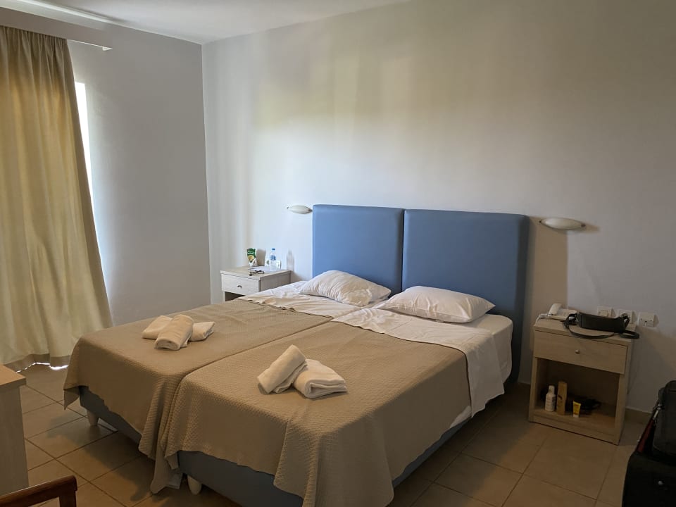 Zimmer Hotel Mareblue Beach