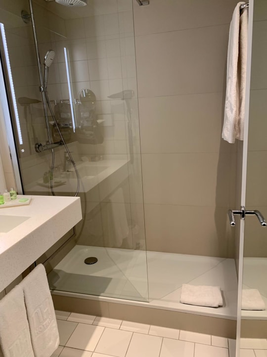 Zimmer NH Berlin Alexanderplatz