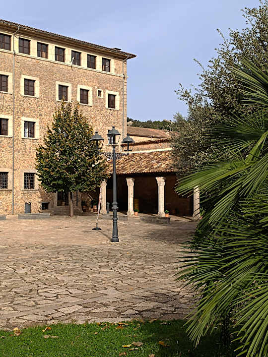 Außenansicht Guesthouse Santuari de Lluc