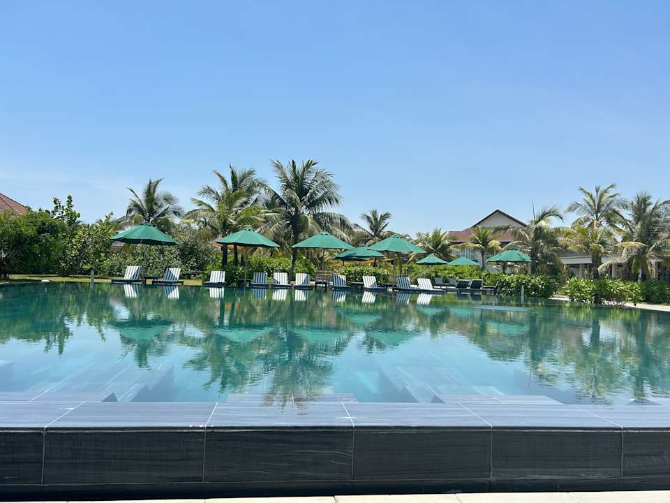 Pool ROBINSON NAM HOI AN