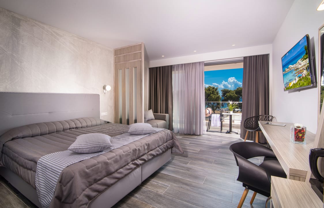Zimmer Hotel Lagomandra Beach