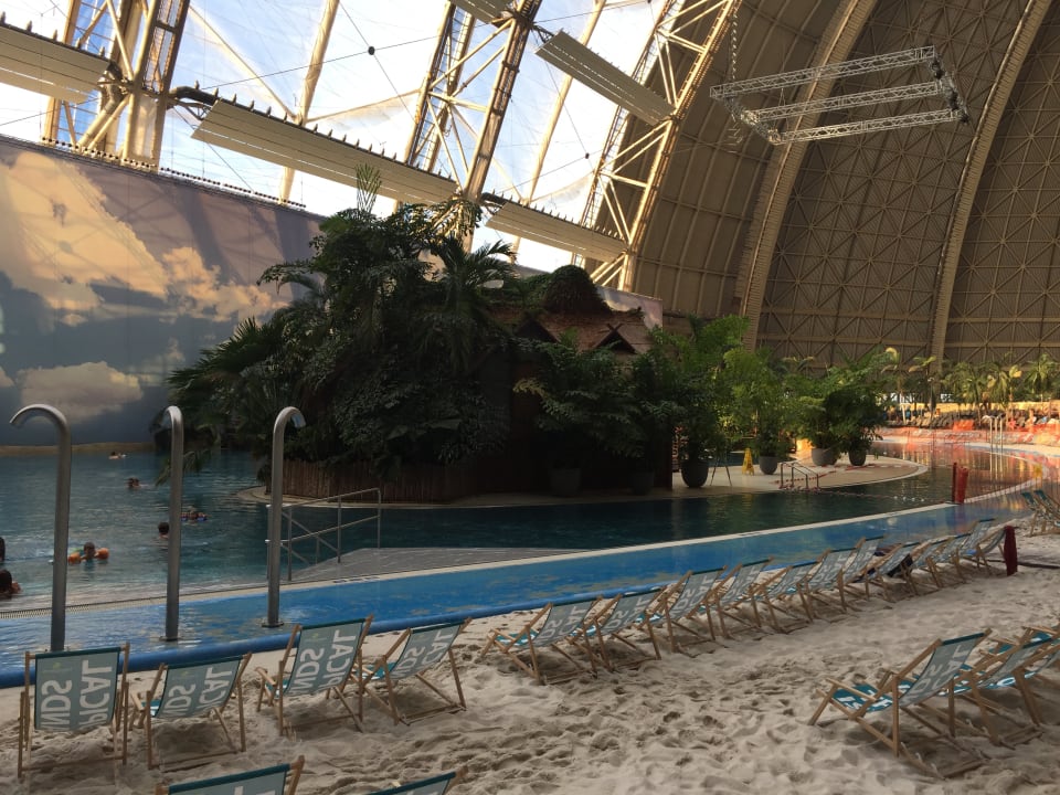 Strand Tropical Islands Resort