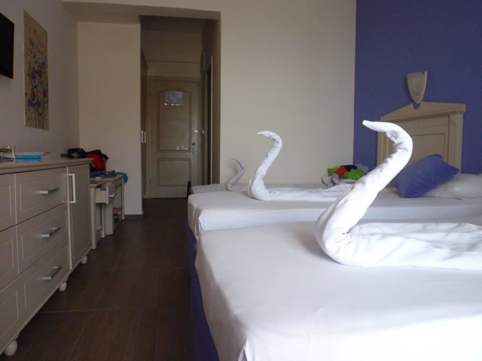 Zimmer Haupthaus 4.OG Club Turtas Beach Hotel