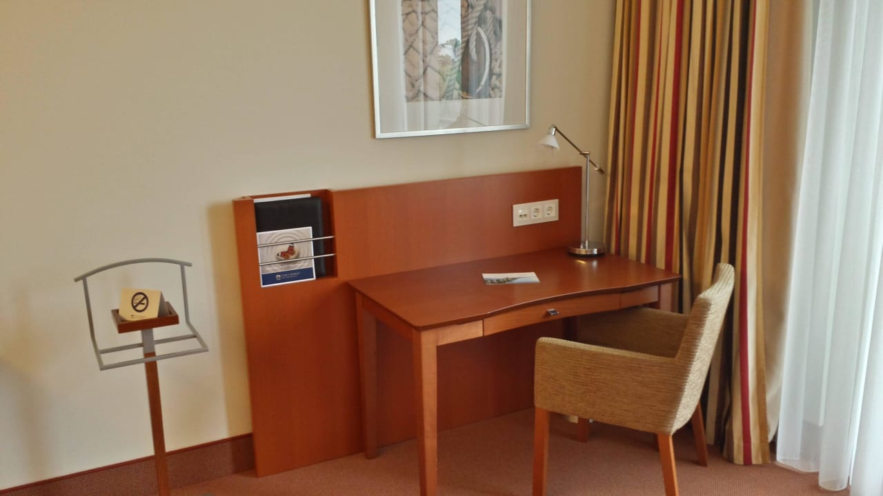 Schreibtisch ATLANTIC Hotel Wilhelmshaven