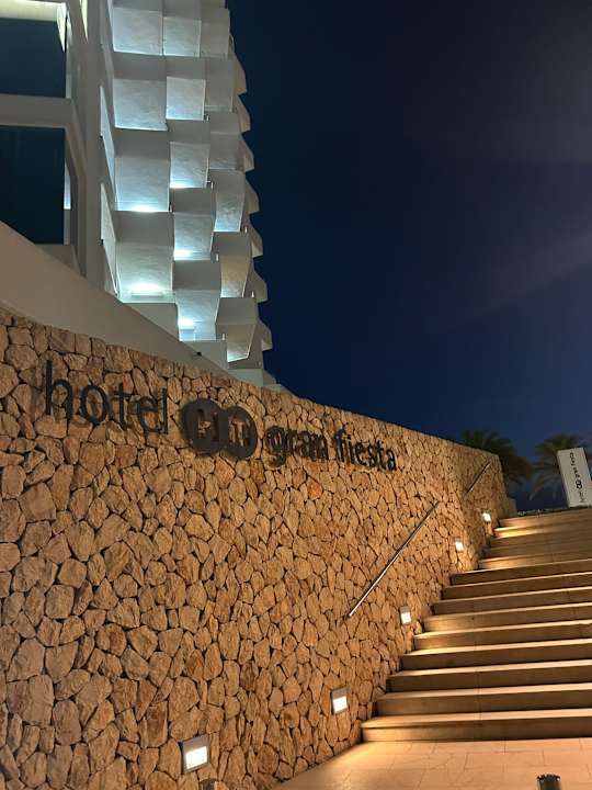 Außenansicht Hotel HM Ayron Park