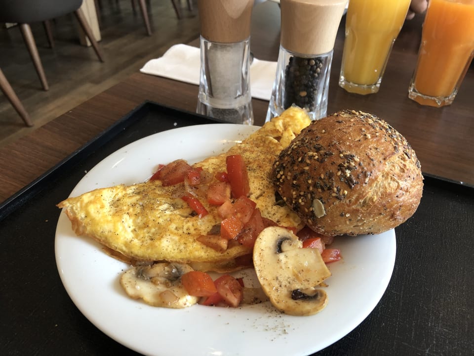 Gastro Courtyard by Marriott Wiesbaden-Nordenstadt