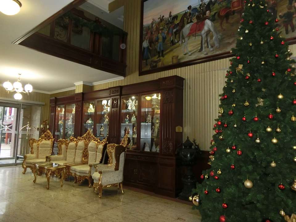 Lobby Hotel Óbester