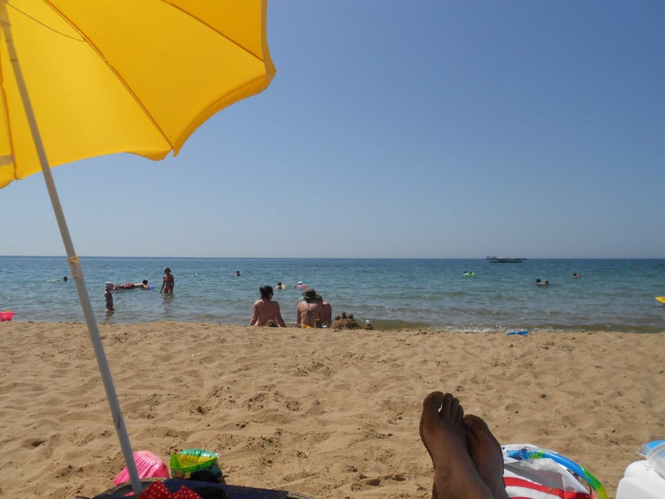 Plaża i widok na morze Sandy Beach Resort