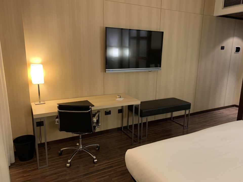 Zimmer AC Hotel Bologna by Marriott