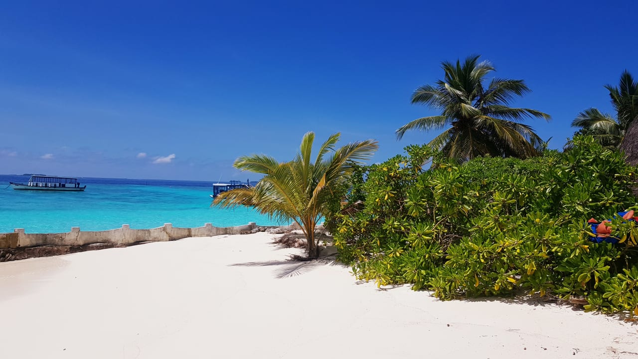 Strand Thulhagiri Island Resort