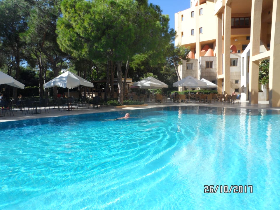 Pool und ein Stück Hotel Asteria Collection Side