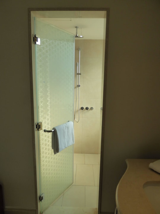 Dusche Ajman Saray, a Luxury Collection Resort