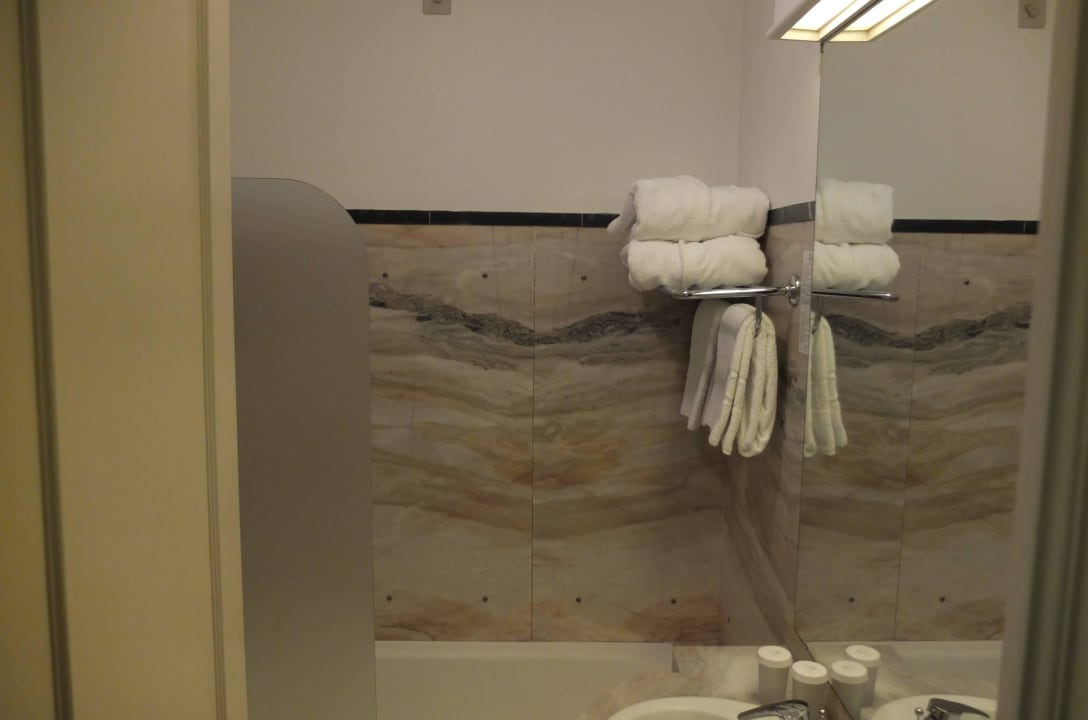 Bad in Marmor Hotel Avenida Palace