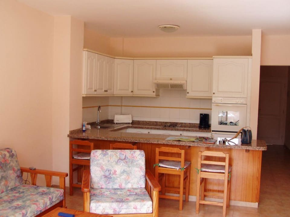 Küche Aparthotel Jardin del Conde