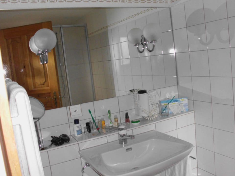 Badbereich Hotel Walliserhof - The Dom Collection