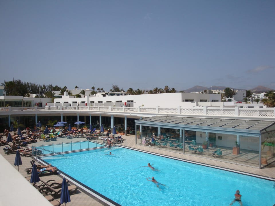 In jeder Hinsicht vorbildlicher Pool Hotel Las Costas