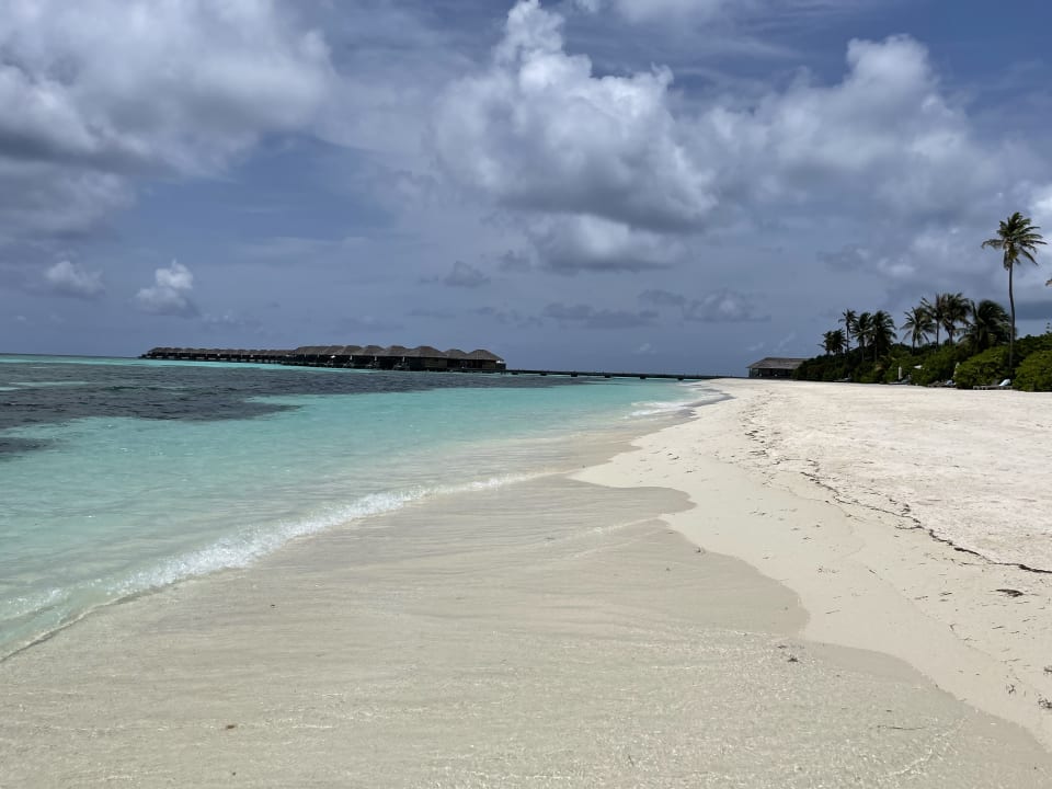 Strand Hurawalhi Island Resort Maldives
