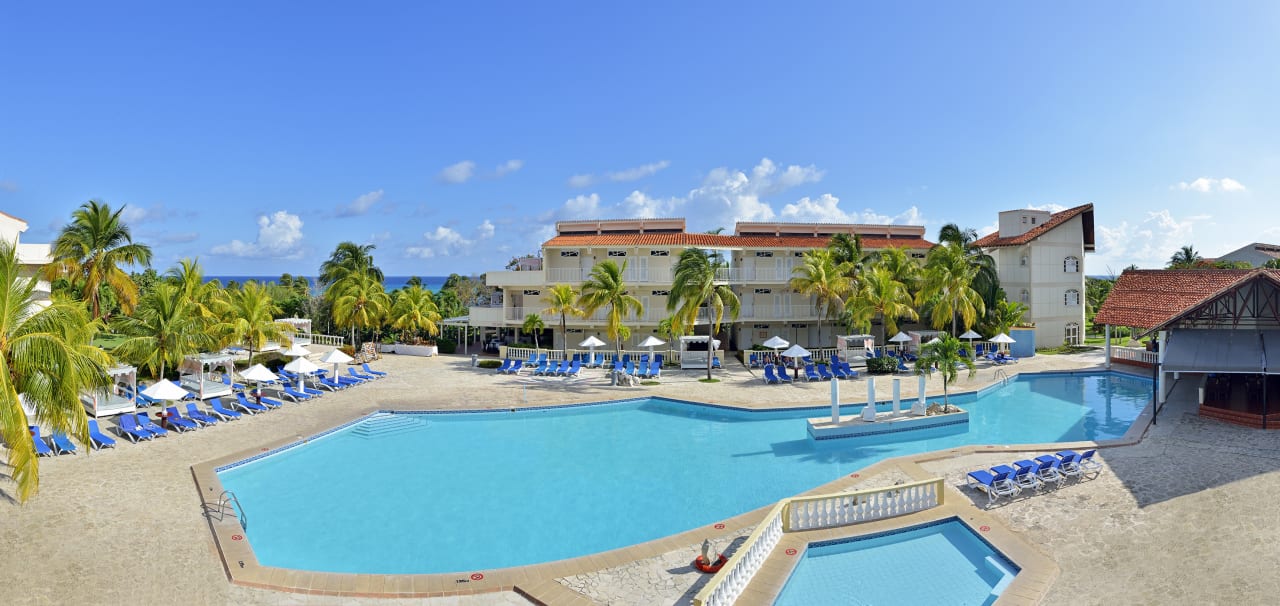 Pool Sol Rio De Luna y Mares