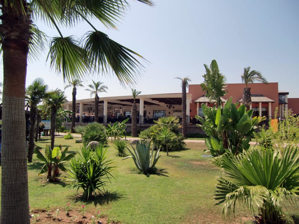 Blick auf das Hauptrestaurant TUI BLUE Palm Garden