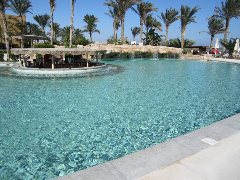 Poolanlage und Poolbar Stella Beach Resort & Spa Makadi Bay