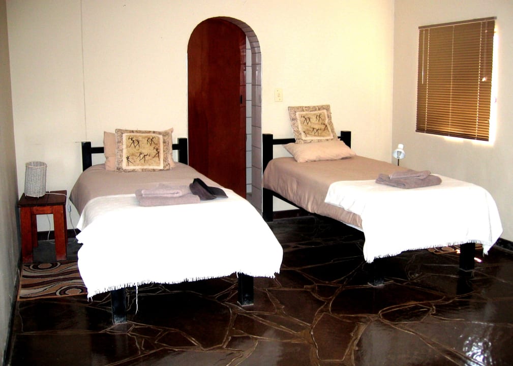 Zimmer Hammerstein Lodge & Camp