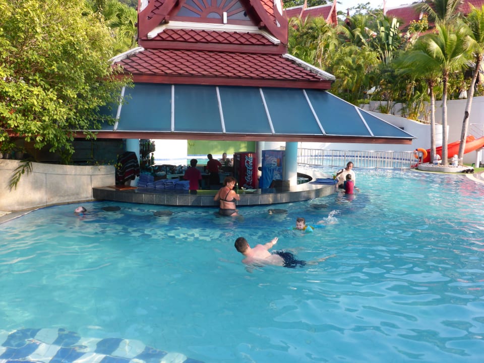 Poolbar Chada Thai Village Resort