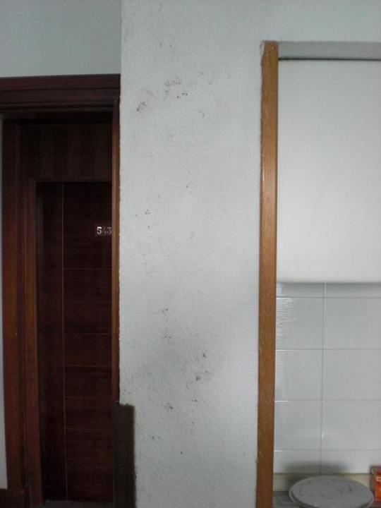 Zimmer im 5.OG nach einem Wassereinbruch VIVA Eden Lago