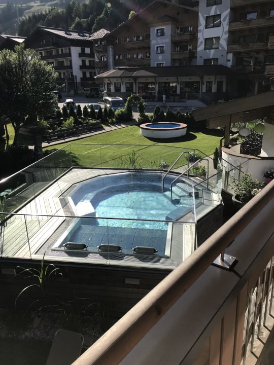 Pool Hotel DIE SONNE