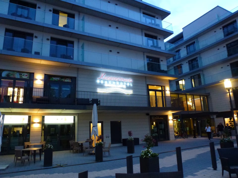 Außenansicht SEETELHOTEL Kaiserstrand Beachhotel