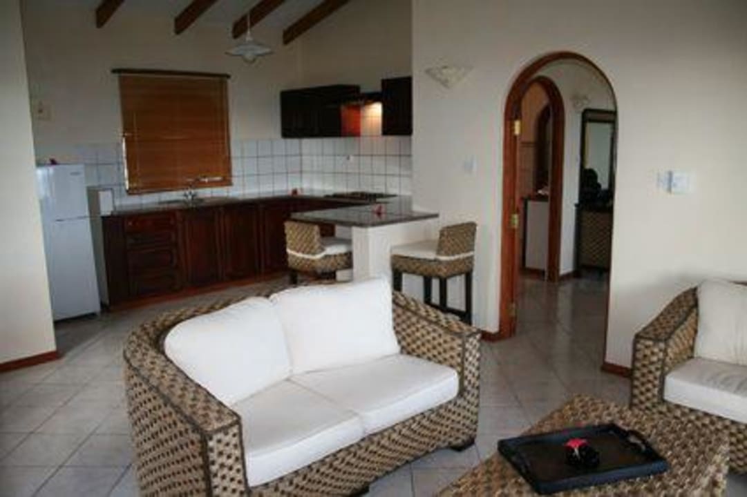 Wohnzimmer und Küche Hotel Valmer Resort