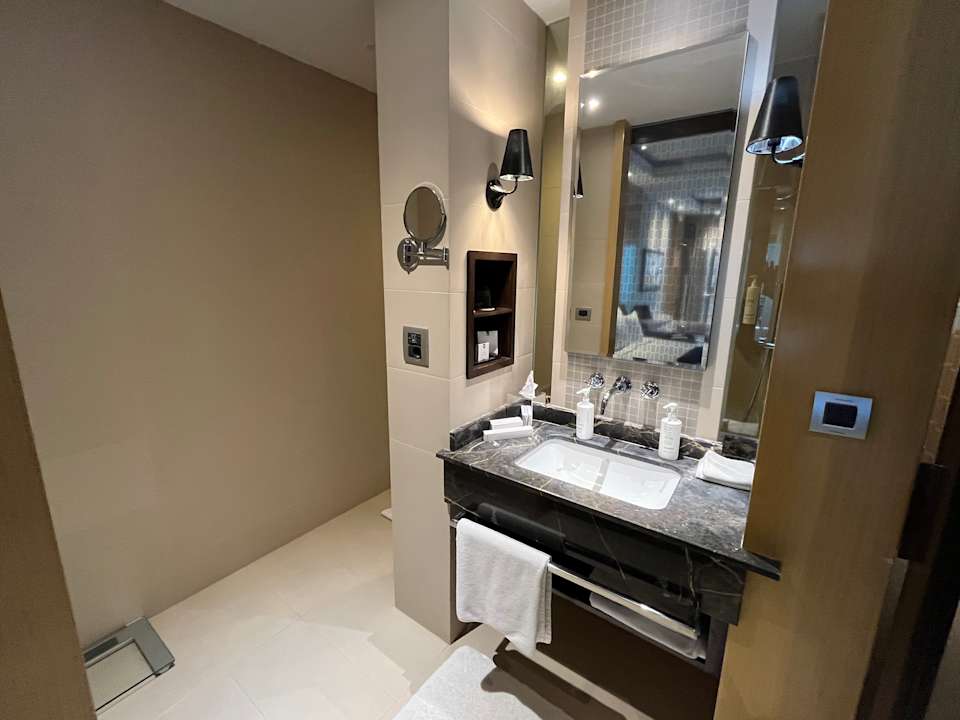 Zimmer Skopje Marriott Hotel