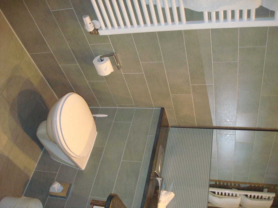 Badezimmer Hilton Garden Inn Stuttgart NeckarPark