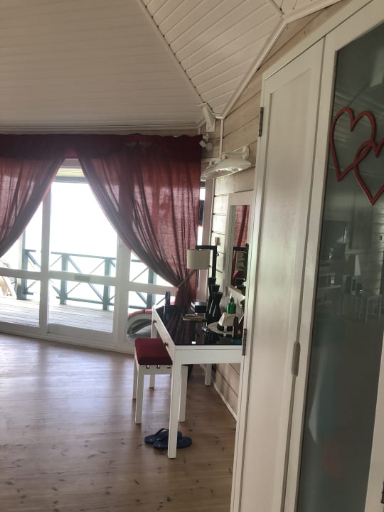 Zimmer Kuredu Island Resort & Spa