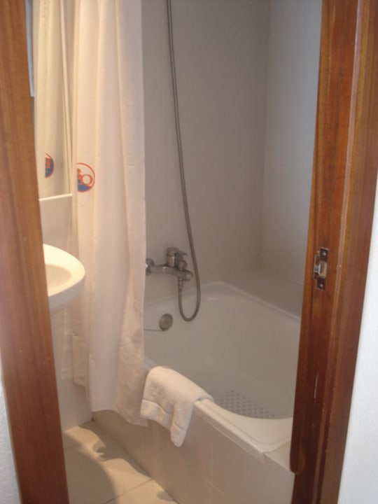 Blick ins Bad BQ Apolo Hotel