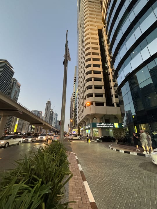 Ausblick Rose Rayhaan by Rotana