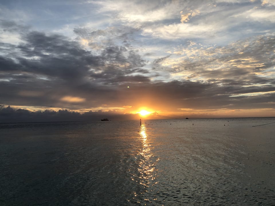 Strand Embudu Village