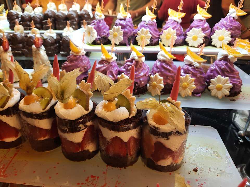 Gastro Side Royal Palace Hotel & Spa