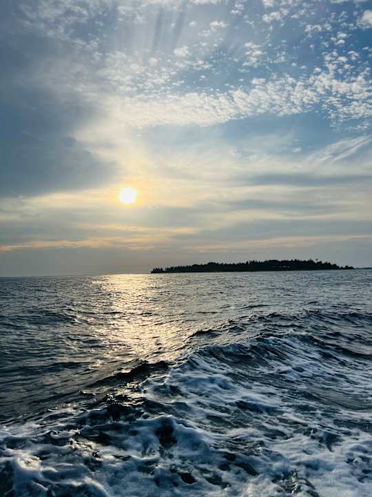 Strand Sun Siyam Iru Veli