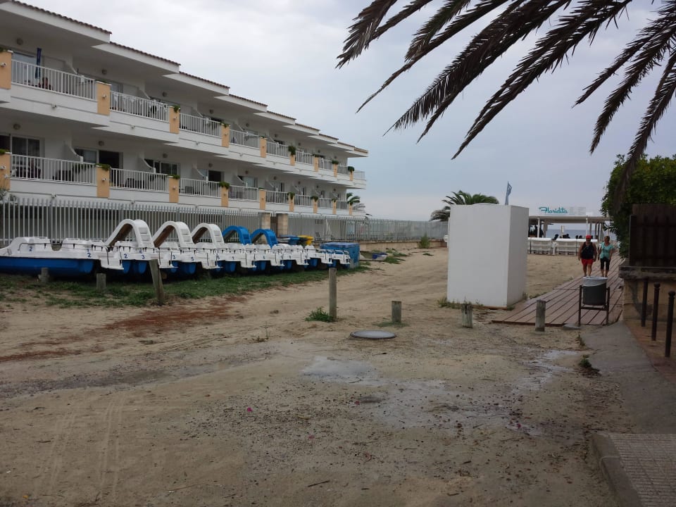 Und hier die Sicht zum Strand-sehr schlecht allsun Hotel Eden Alcudia